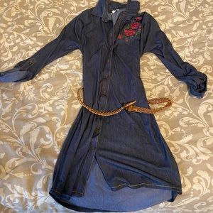 Ultra Flirt dress with belt